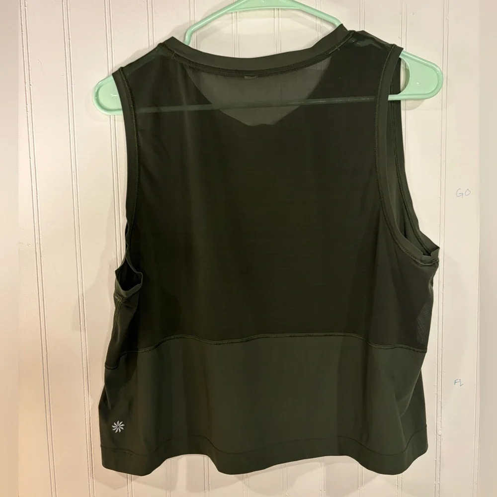 Athleta Ultimate Workout Tank - Picture 3 of 5